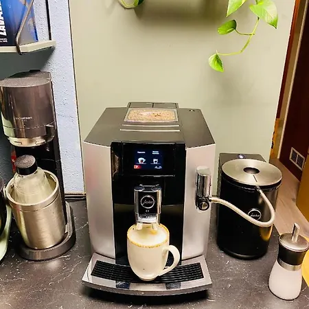 Doppelzimmer In Privathaus Ii Geteiltes Bad & Kueche I Mit Dem 4 Min Bis Zum Hbf