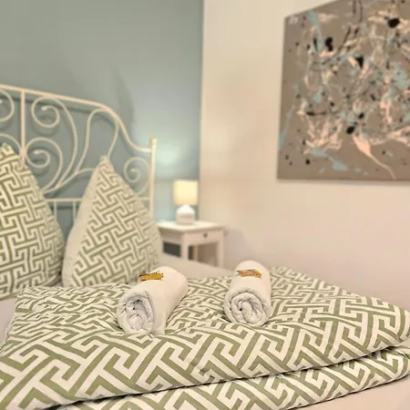 Doppelzimmer In Privathaus Ii Geteiltes Bad & Kueche I Mit Dem 4 Min Bis Zum Hbf * Friburgo em Brisgóvia