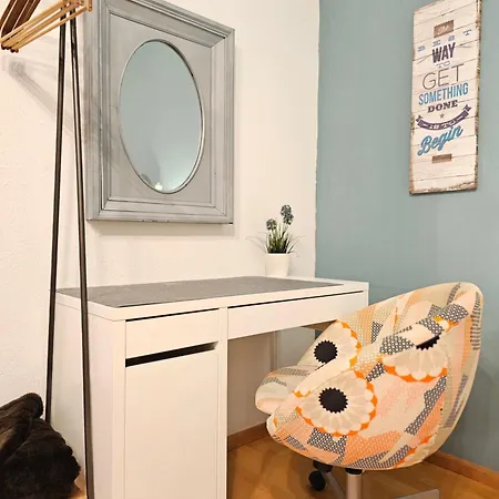 Homestay Doppelzimmer 2 I Geteiltes Bad & Kueche I Mit Dem Nur 4 Min Bis Zum Hauptbahnhof