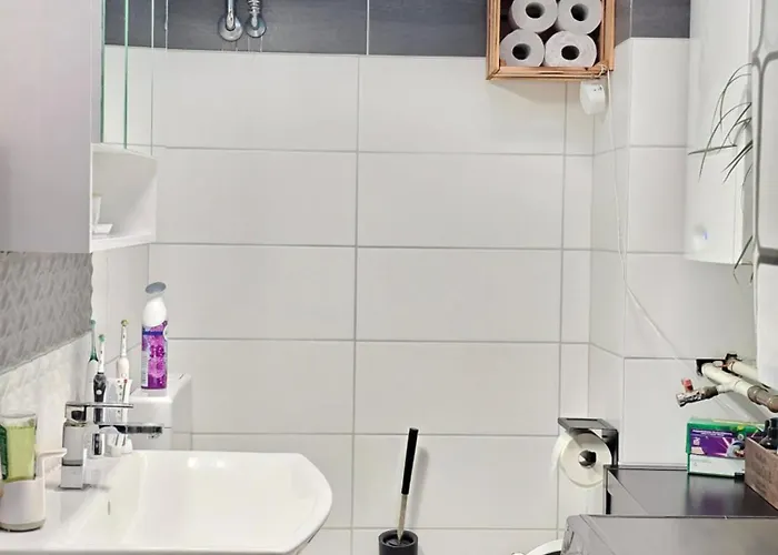 Rum i privatbostad Doppelzimmer In Privathaus Ii Geteiltes Bad & Kueche I Mit Dem 4 Min Bis Zum Hbf